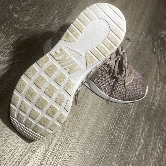 Nike Tanjun Sneakers in Taupe - Picture 9 of 9